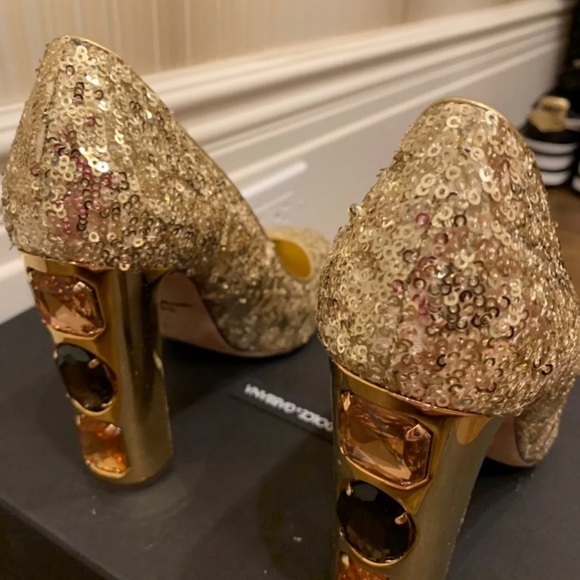 Dolce and Gabbana sequined pumps with stones - Picture 3 of 6